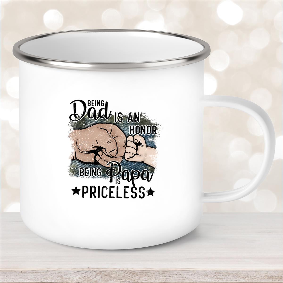 Tasse Vatertag #4 "Being Papa is Priceless" Wunschnamen Emaille Personalisiert